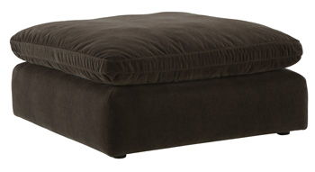 Maxton Heights - Oversized Accent Ottoman - Bittersweet