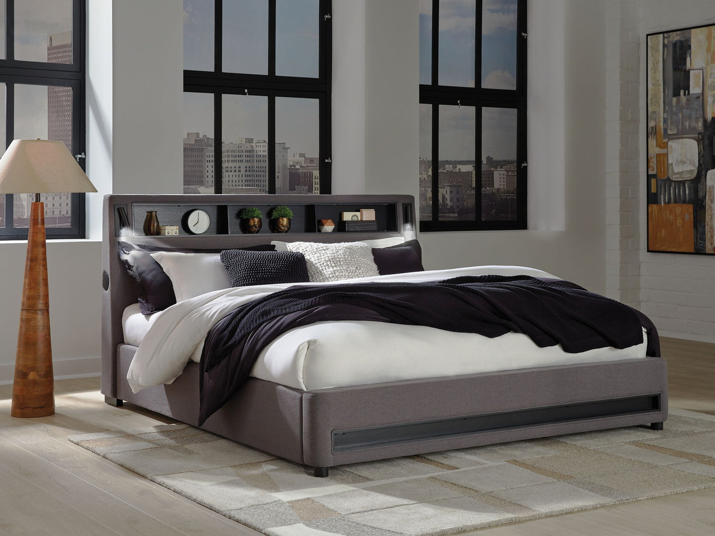 Verishaw - Upholstered Bed