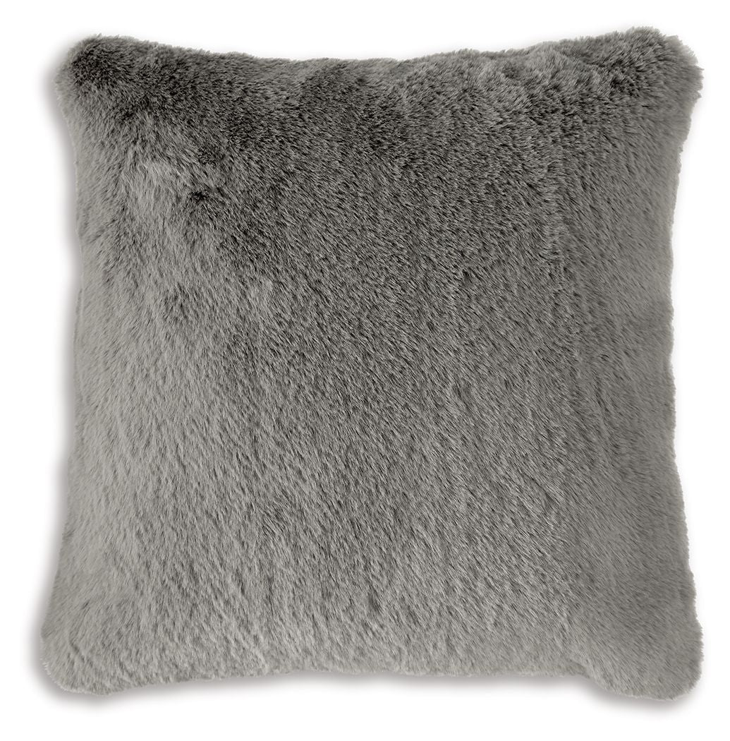 Gariland - Faux Fur Pillow