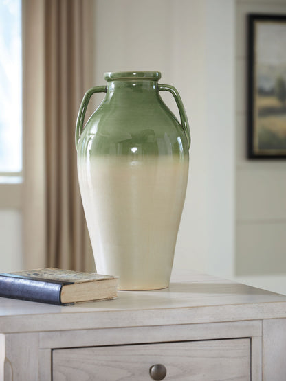 Andorbury - Vase - Green / Beige