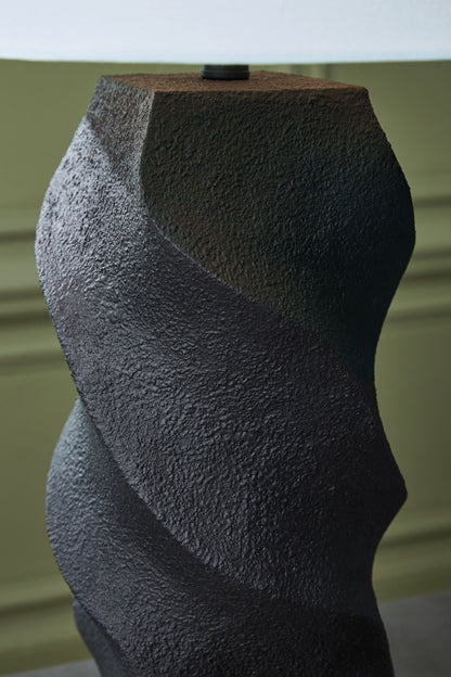 Amillion - Poly Table Lamp - Black